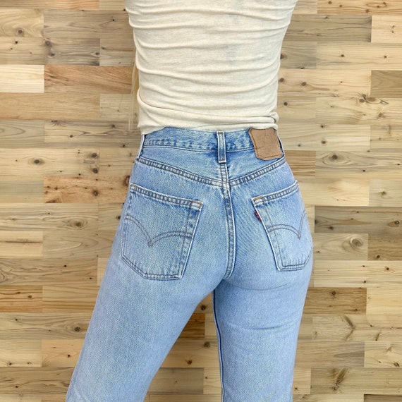 Levi's 501 Vintage Jeans / Size 24