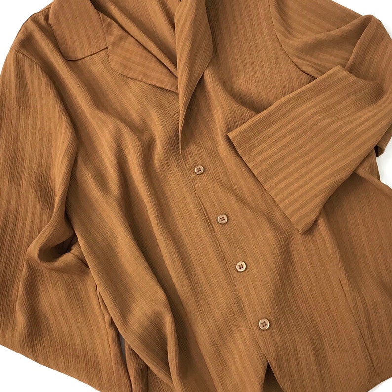 Minimalist Sheer Brown Striped Lightweight Button Up Blouse Women/'s size Small Medium M
