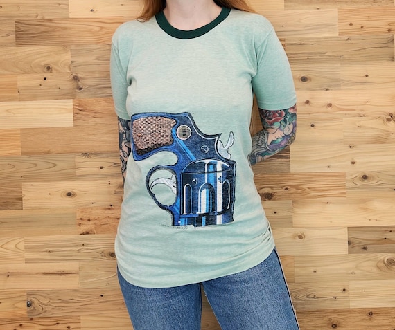 RARE Vintage 70's Revolver Tuck-In Handgun Pop Art Graphic 1970’s 1974 Holoubek Tee Shirt T-Shirt