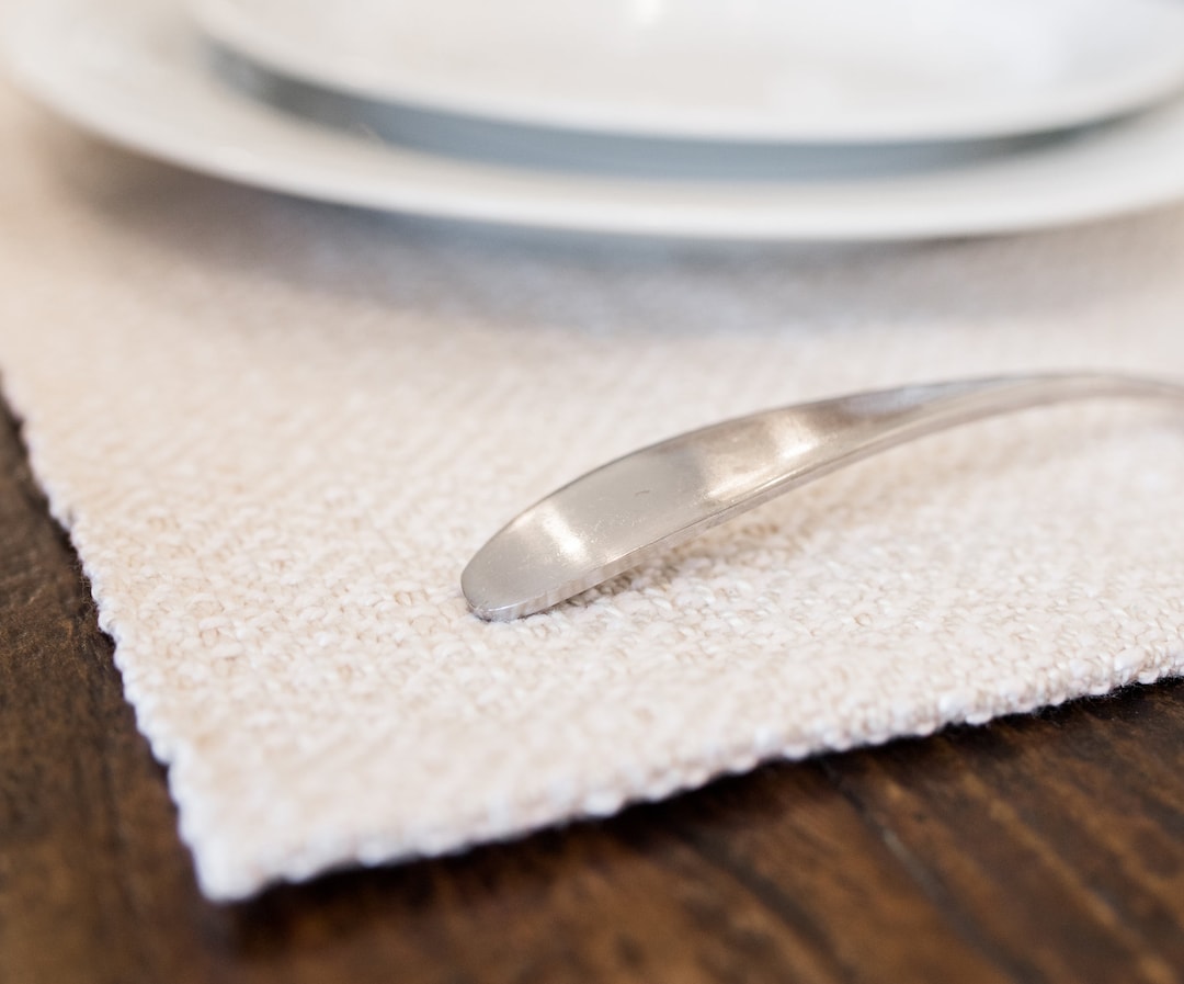 STYLISH PLACEMAT, POPULAR Placemat, Cool White and Ecru Place Cotton