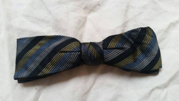 Three vintage bow ties , black bow ties , black a… - image 2