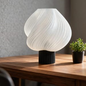 Bruma | Modern Sculptural Table Lamp | Ambient LED Lighting | Organic Home Decor | 3D Printed