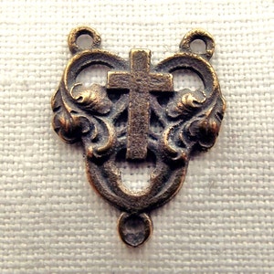 Bronze Heart w Cross Centerpiece