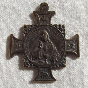 Bronze Jesus Sacred Heart Eucharistic Medal w Angels VP1093