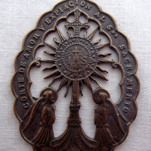 Bronze Angels Adoring Our Lord in the Monstrance Blessed Sacrament Holy Eucharist Medal