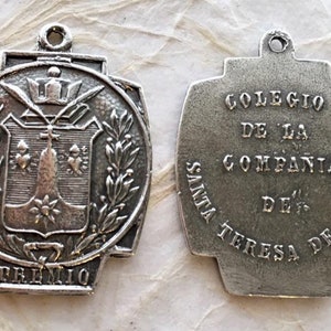 Pièces de rechange pour pièces de rechange de découverte de la médaille de Sainte Thérèse d&#39;Avila VPC1429
