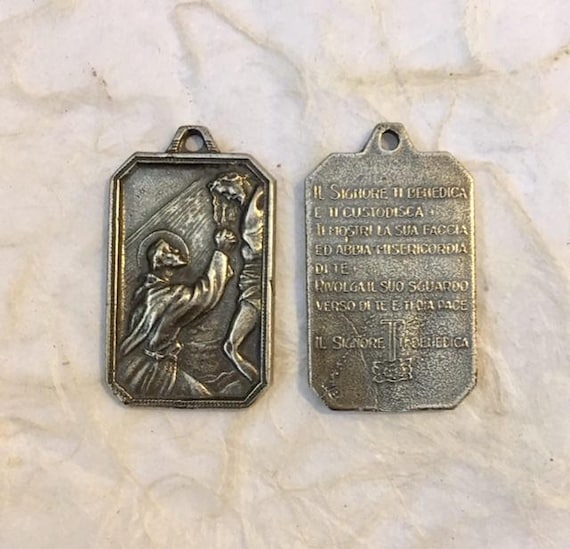 カトリック　ロザリオ Amazon.co.jp: アンティーク宗教カトリックネックレス数珠