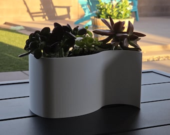 Ugrinsky Plant Pot | Wind-Turbine Inspired Modern 3D Printed Decorative Planter for Succulents