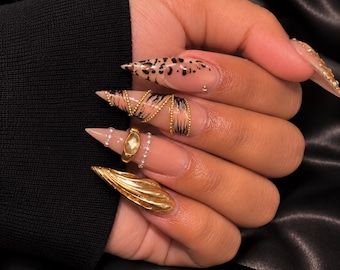 Luxuriöse goldene Leoparden-Stiletto-Kunstnägel zum Aufkleben | Wiederverwendbares Strass-Glamour-Set