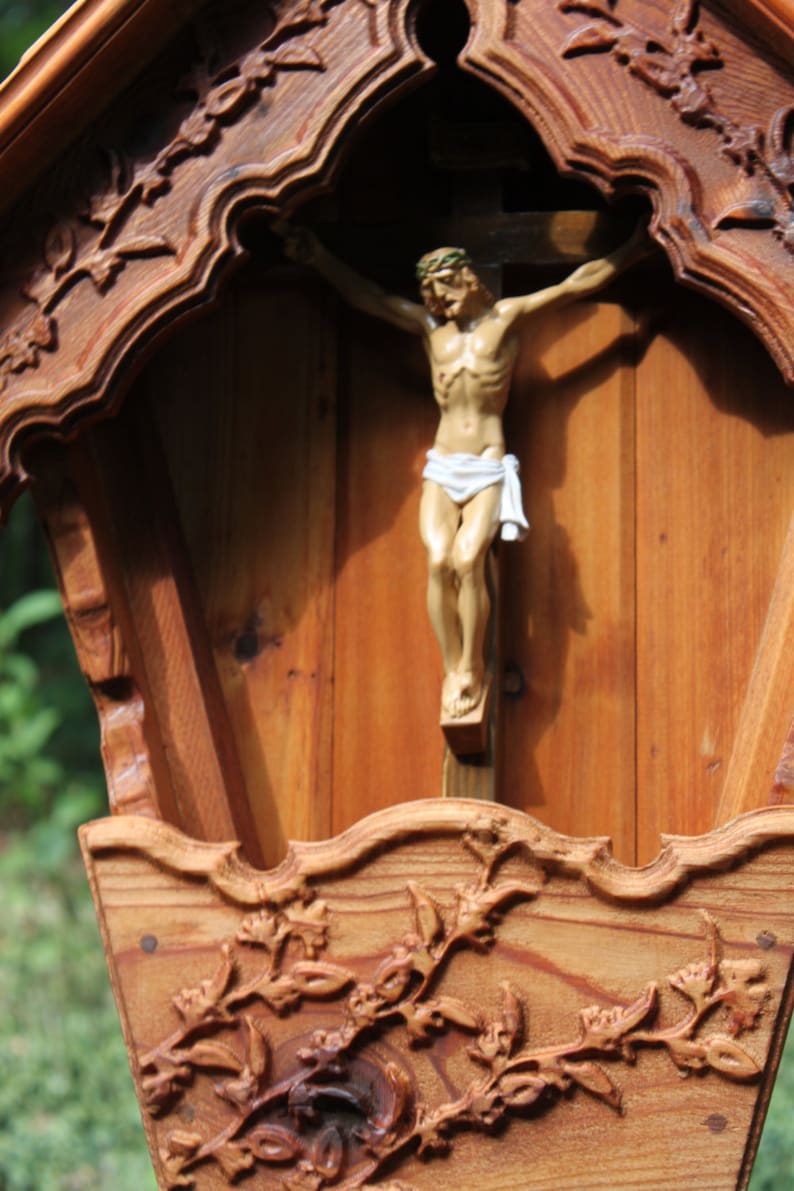 Small Alpine Wayside Shrine, Garden Crucifix Shrine image 2