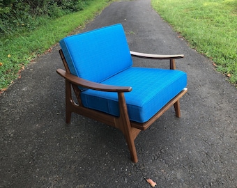 Mid Century Modern Lounge Chair , Statement Chair , Lounge Chair , Danish Modern , Easy Chair , Arm Chair , Upholstered Chair