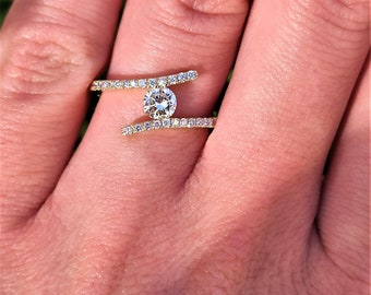 Solitaire Engagement Ring, Real 0.81 Carat Lab Grown Diamond D/VS1, 14K Yellow Gold, Round Brilliant Cut Stone in Prong Setting, Women