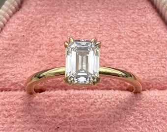 14k Real Yellow Gold 1 Carat Emerald Cut Diamond Solitaire Engagement Ring