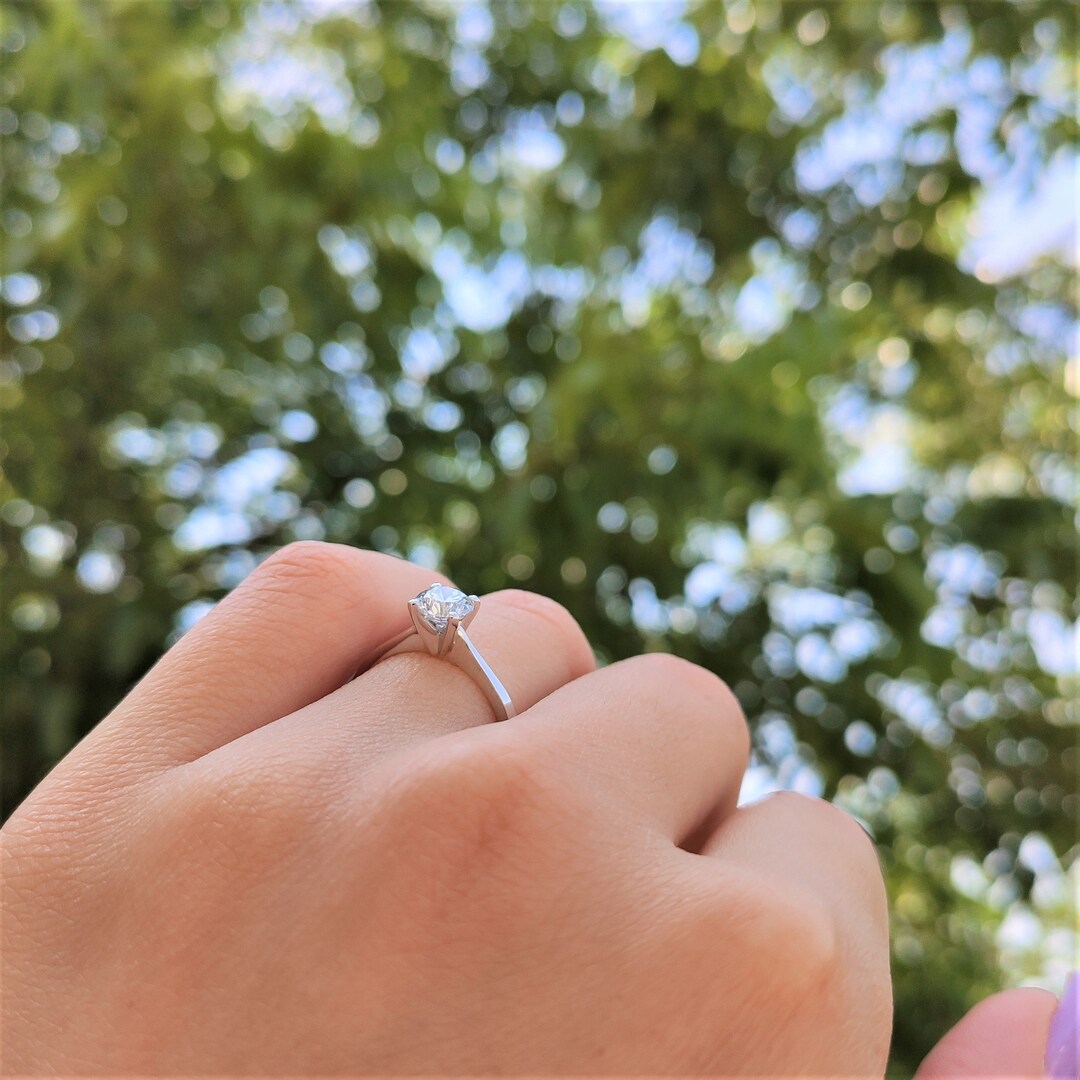 Carat Stunning Proposal Ring, D VS2 Clarity, 14K Gold Lab