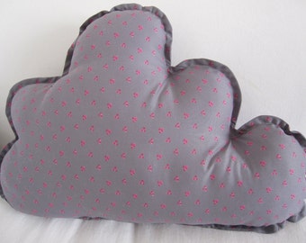 Coussin nuage gris motif petites cerises roses