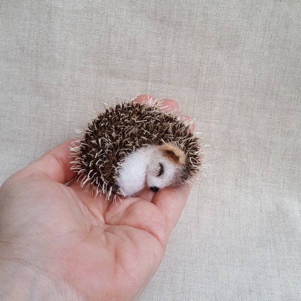 Hedgehog Sleepyhead brooch Felted Brooch Animal Pin  Hedgehog Pin Hedgehog Gift brooch Sweet Hedgehog Wool accessories Sleeping Hedgehog