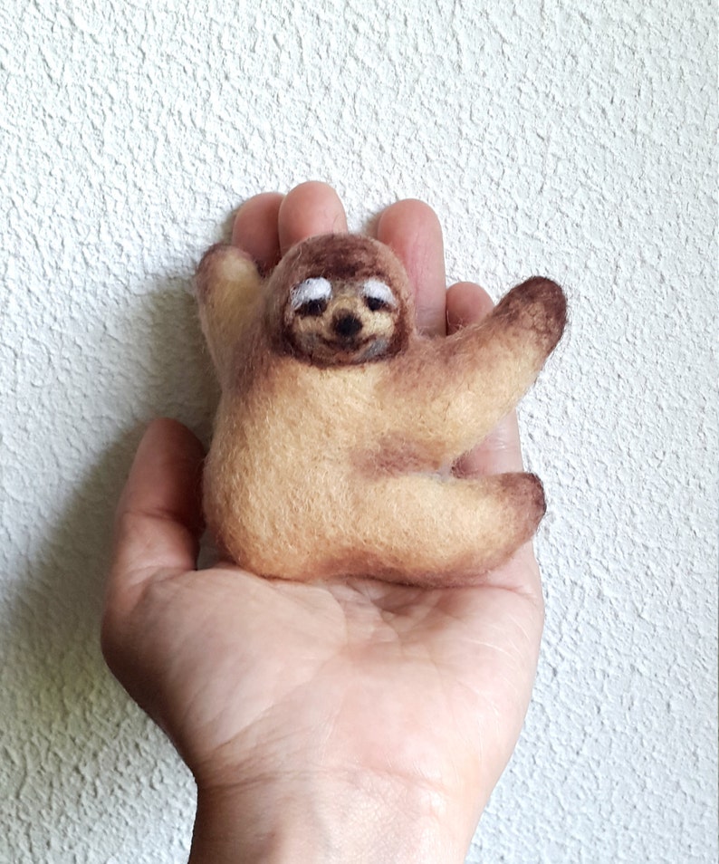 Sloth brooch Sloth Pin Felt brooch Hanging Sloth Animal pin Sloth jewellery Gift brooch Sweet Sloth image 5