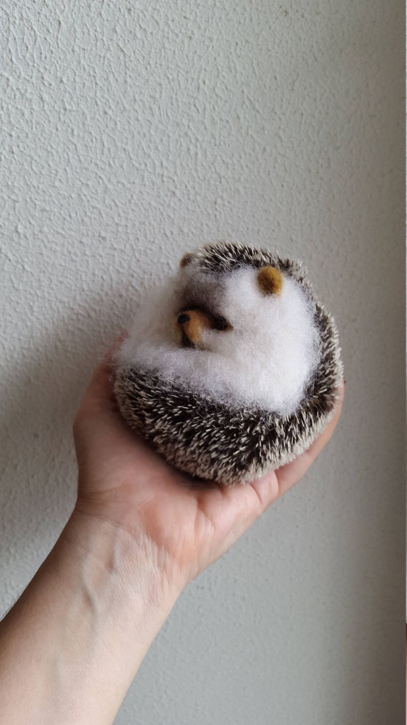 Hedgehog lump Felt Toys Needle Wool Animals Sculpture Felting Hedgehog Handmade Toys Felting Animals Felting Art Toy image 7