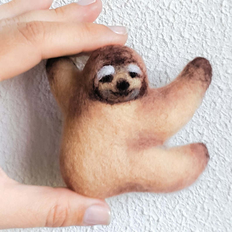 Sloth brooch Sloth Pin Felt brooch Hanging Sloth Animal pin Sloth jewellery Gift brooch Sweet Sloth image 3