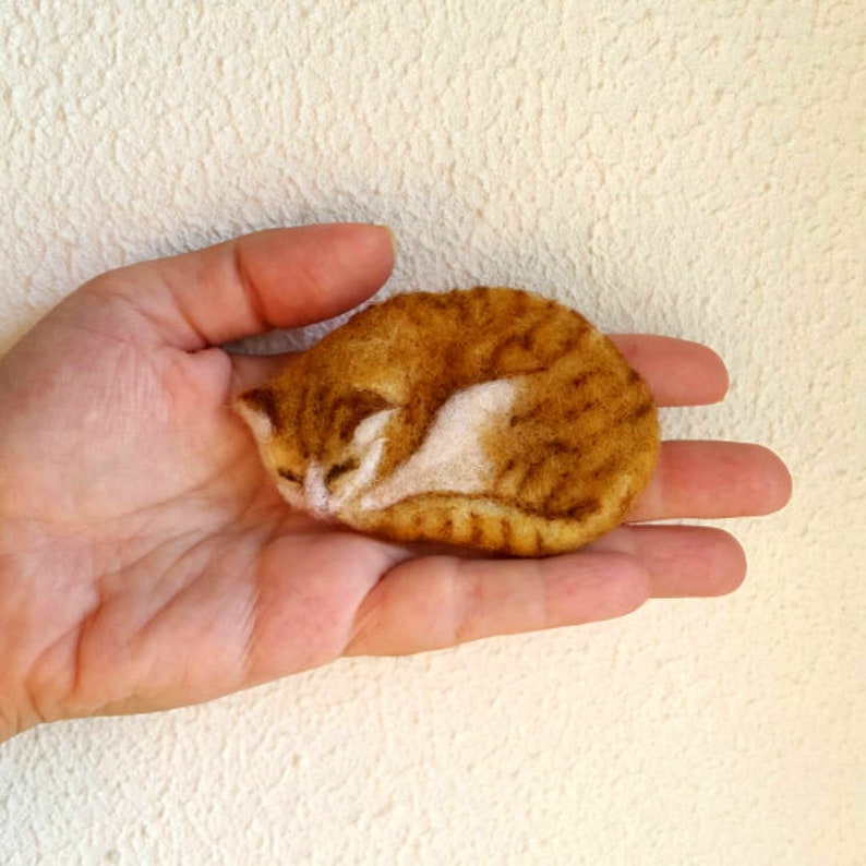 Cat Brooch Animal Pin Cat Pin Felted brooch Cat jewellery Gift brooch Sweet Cat Wool accessories Sleeping Cat Ginger cat Needle felted cat image 1