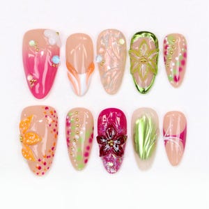Tropische Sonnenuntergang Blüte Drücken Sie auf die Nägel, Bunte 3D Floral Fake Nagel in Mittel Mandel, Handgefertigter Sommer Fake Nagel für Urlaub, Urlaubsgeschenk