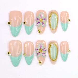 3D Green Flower Press On Nails: Handpainted French Tip, Y2K Style