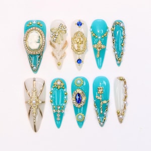Handcrafted Luxurious Long Stiletto Press On Nails Custom Luxury Gold Diamond Pearl Reusable Fake Nails for Holiday,Birthday,Wedding,Gift