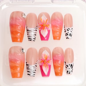 Custom Press On Nails,FreeStyle Nail Set,False Nails,handmade 3D Flower Nails,Holiday Nail,y2k nails,Faux Acrylic Nails Leopard French nails