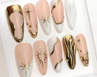 Ongles dorés chromés 3D, élégants faux ongles français blancs, presse personnalisée sur les ongles, ongles étoile de soleil dorés, ongles quotidiens, ongles minimalistes, ongles de mariage