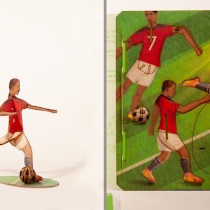 3D-Grußkarte aus Holz mit Motive Fußballer als 3D-Puzzle