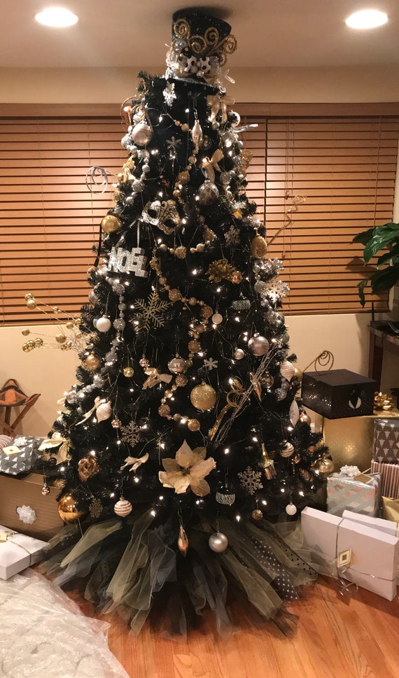 Black And Gold Christmas Tree Skirt 