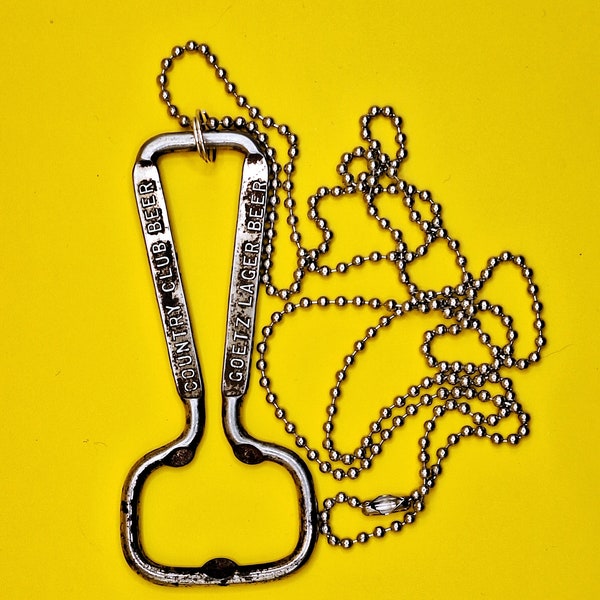 Cool Vintage 1940s County Club Beer-Goetz Lager wire bottle opener necklace