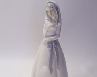 Porceval Valencia Spanish Porcelain Figurine: Woman with Veil, Blue Bow