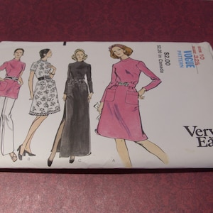 Vogue Very Easy UNCUT Vintage Pattern 8240 Size 10 Bust Size 32 1/2 Four Lengths and Styles of Dress and Tunic Collectible Home Sewing Decor