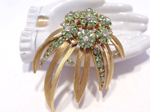 Lisner Green Rhinestone Flower Brooch Pin, Stunni… - image 10