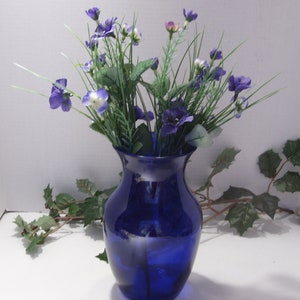 Large Cobalt Blue Glass Vase 8&quot; Tall Vintage Cobalt Blue Flower Vase Home Decor For Kitchen, Dining or Living Room, Office, Bedroom, Etc.