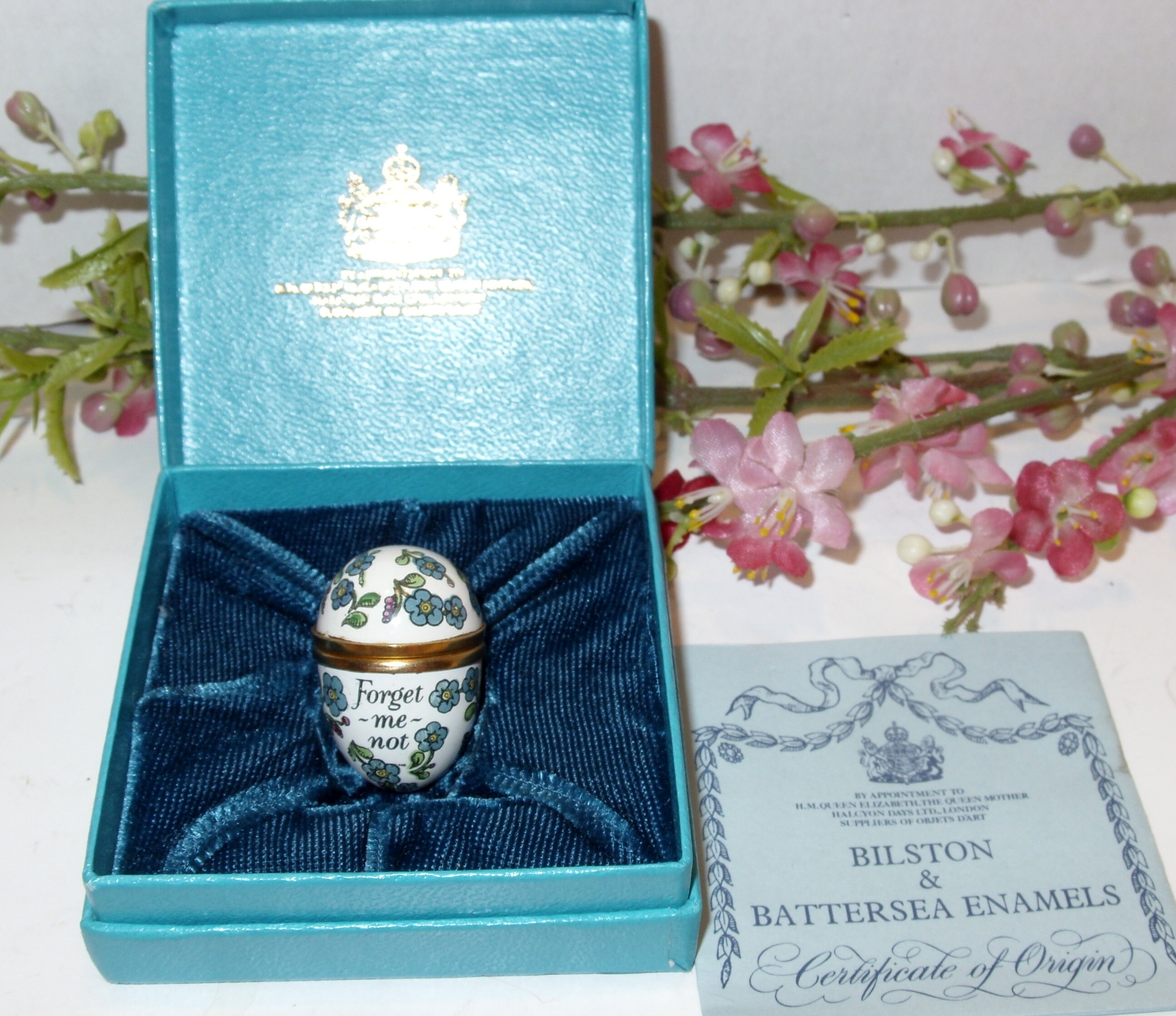Vintage Halcyon Days Enamel Egg Trinket Box: Forget Me Not Design