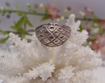 Bague bombée vintage en argent sterling à fossettes - Taille 9,25