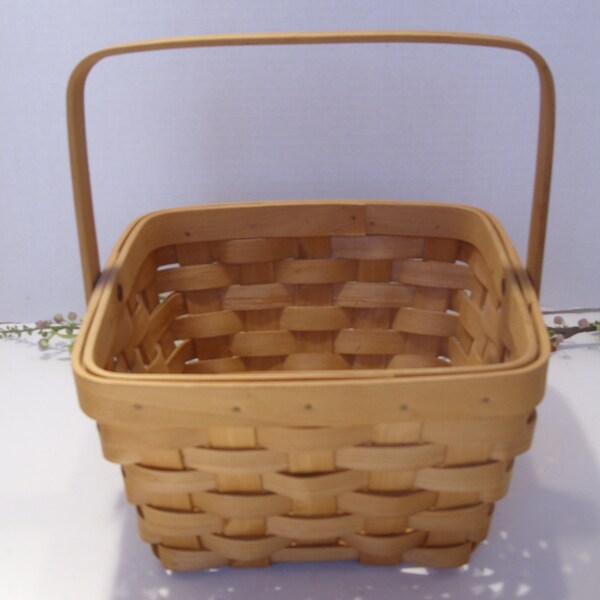 Wooden Woven Square Basket with Moveable Handle Country Woven Collection Grand Basket 8 5/8" x 8 5/8" Vintage Storage Decor Easter Basket