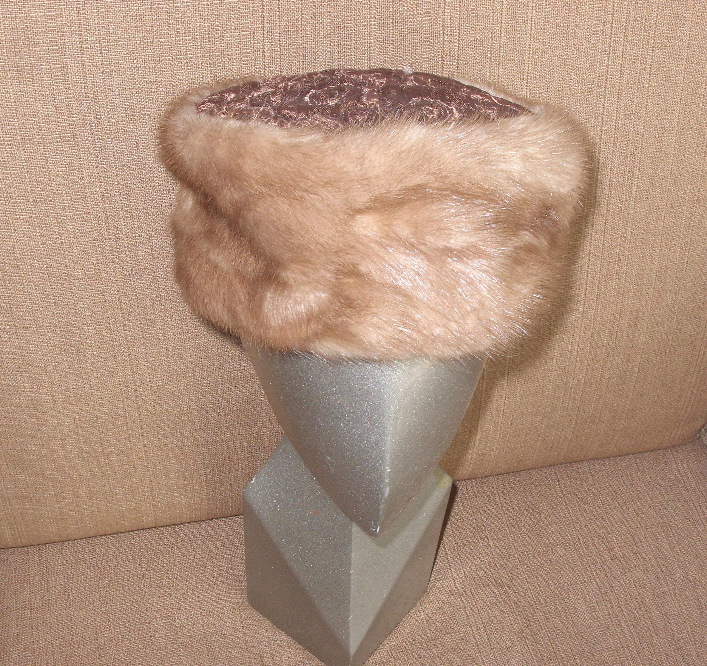 Vintage Mink Mushroom Hat 1960s Vintage Tourmaline Blond Mink Fur Hat by Jindo  main image 2
