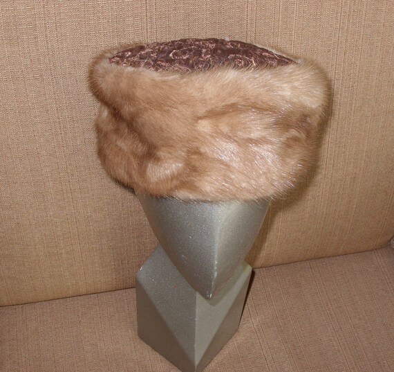 Coralie Vintage 1950's Mink Fur Hat with Quilted … - image 1