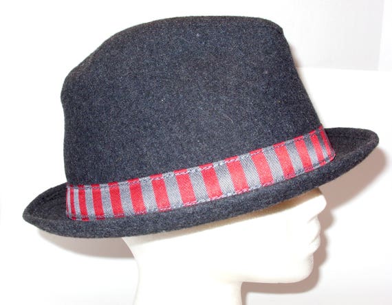 Broner Gray Wool Fedora Style Hat with Red and Gr… - image 7