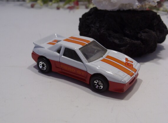 matchbox pontiac fiero 1985