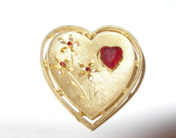 J J Gold Heart and Flower Brooch Pin, Brushed Sat… - image 2