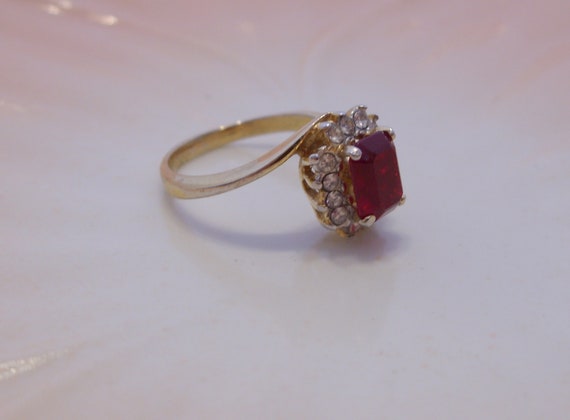 Ruby Red Emerald Cut Glass Stone Ring in Gold Ton… - image 1