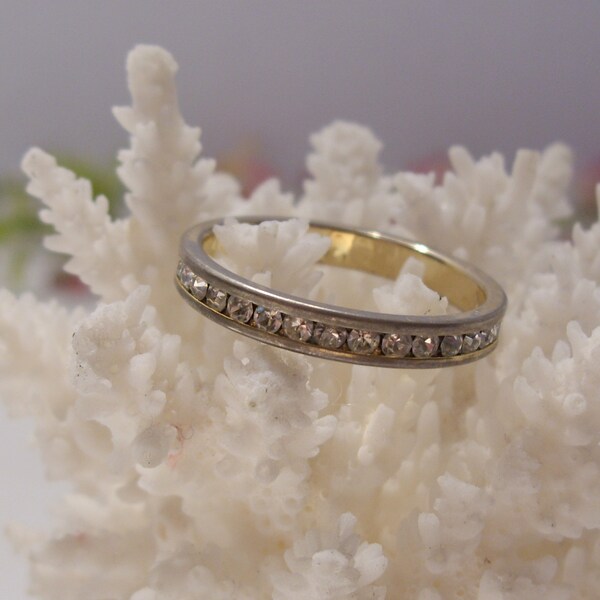 Gold Tone Rhinestone Circle Ring Size 9 1/2 Vintage Ring For Large Size Finger Stackable Eternity Ring SOLD AS IS