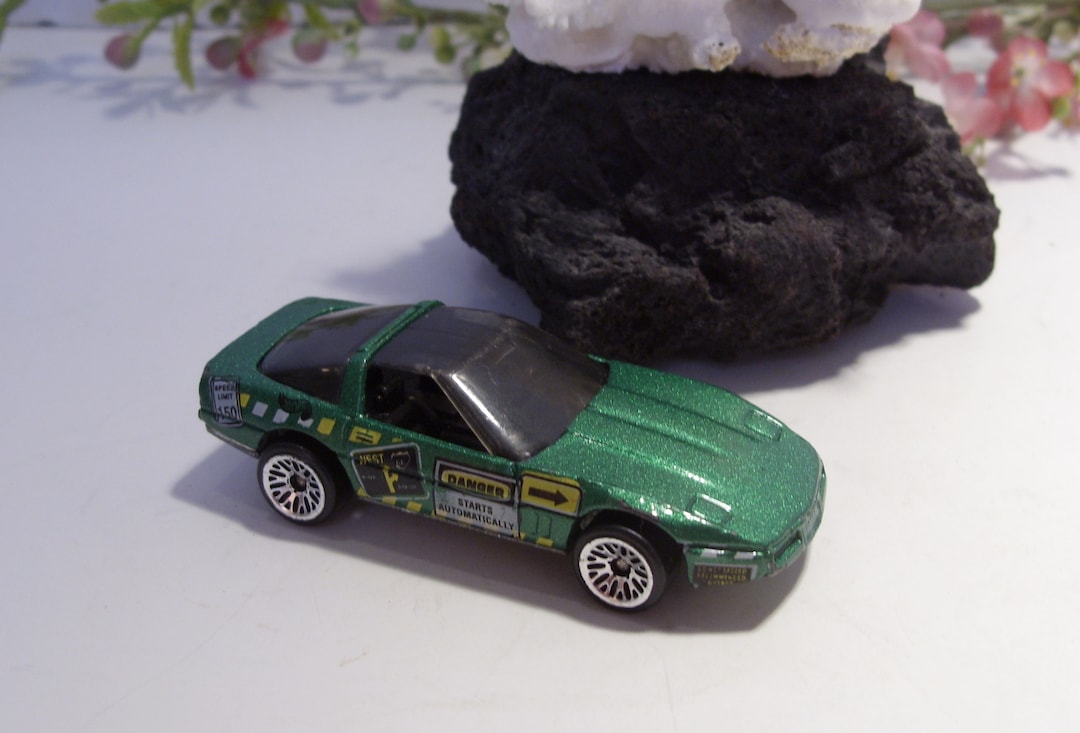 Vintage Hot Wheels 1982 Corvette: Green Diecast Toy Car