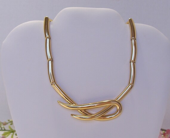 Monet Gold Tone Modern Choker Necklace Vintage Ch… - image 2