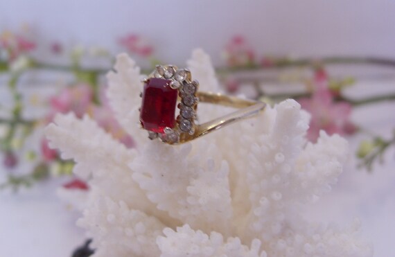 Ruby Red Emerald Cut Glass Stone Ring in Gold Ton… - image 2