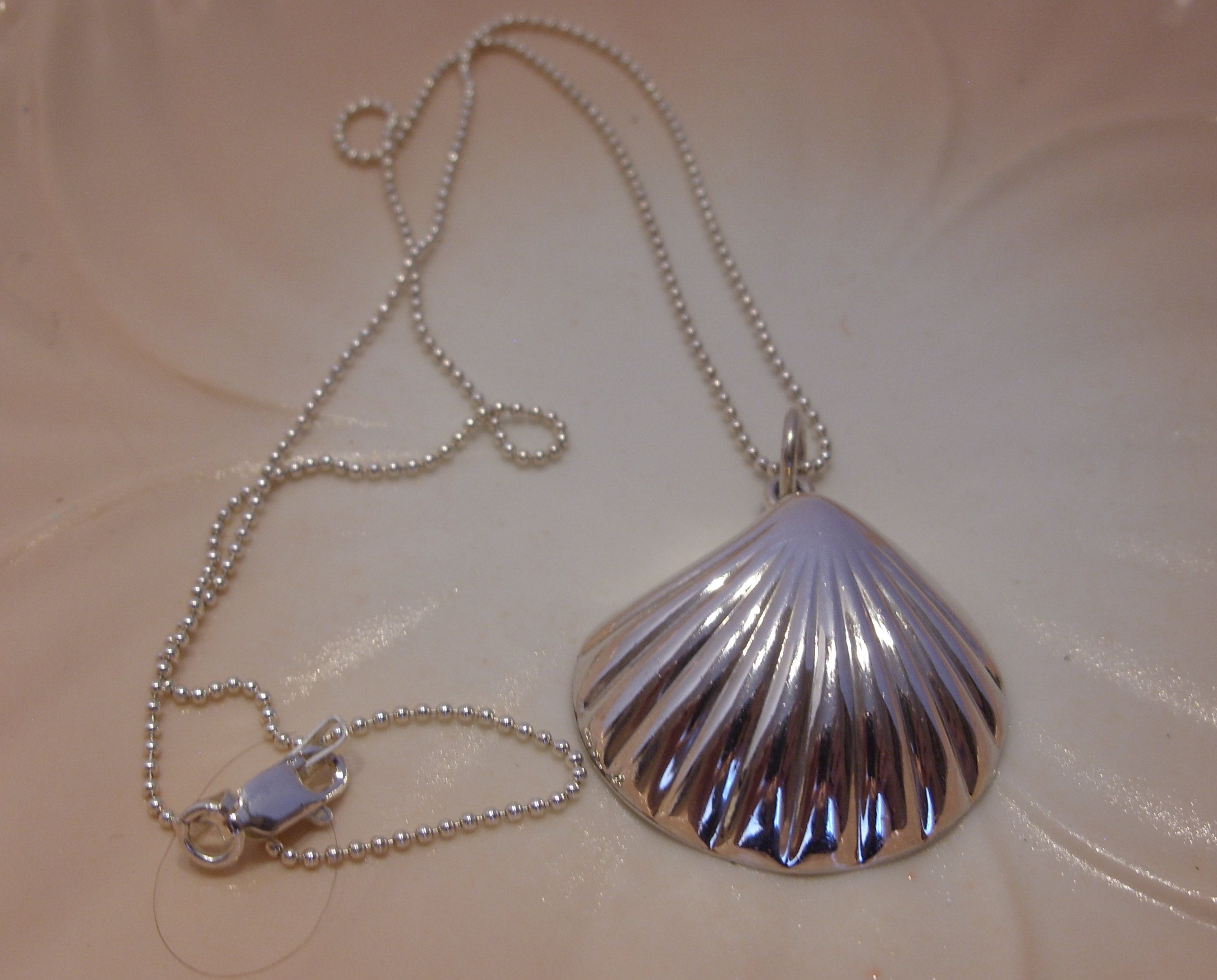 Tiffany shell necklace best sale